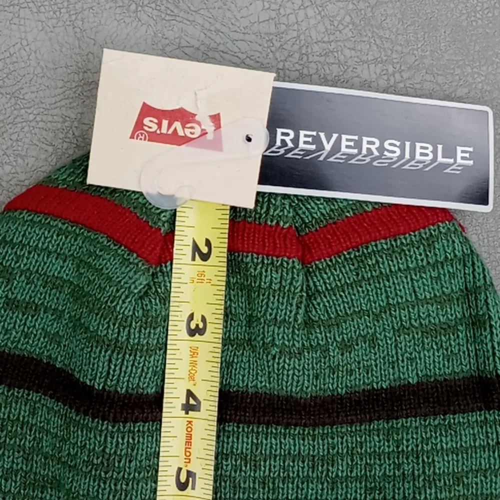 Levi's Reversible Beanie Hat Green NWT - Picture 10 of 10